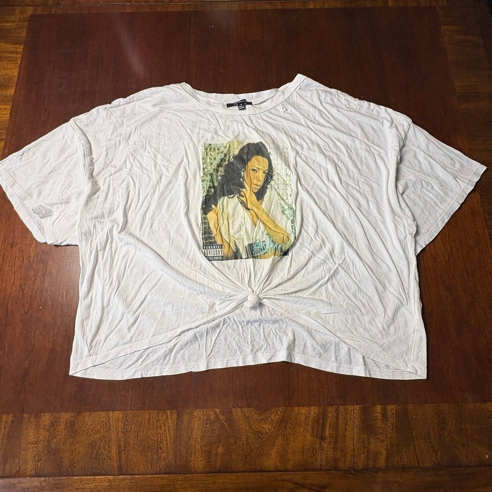 Ashanti Graphic Twist Front Crop Top Women's 1X